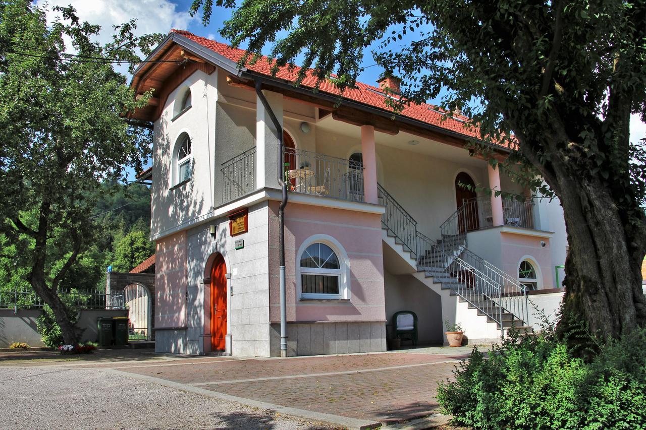 Prenocisca Angelin Hram, Tiny Apartments Markovec Zewnętrze zdjęcie