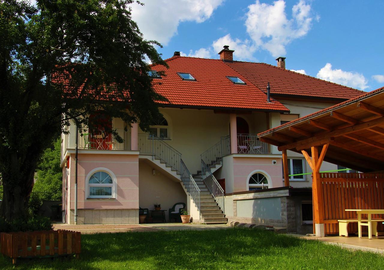 Prenocisca Angelin Hram, Tiny Apartments Markovec Zewnętrze zdjęcie